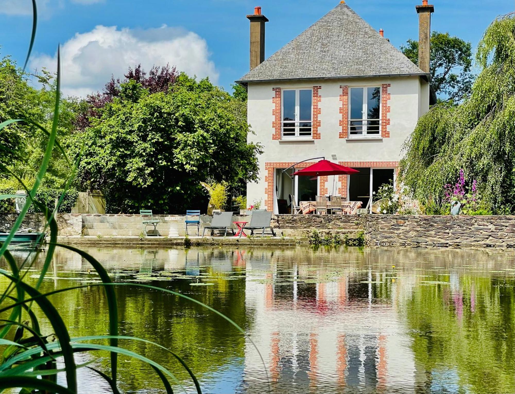 Le Moulin De Bury, Maison De Campagne Au Bord De La Riviere A 13 Kms Au Sud De Rennes Chavagne Exterior foto
